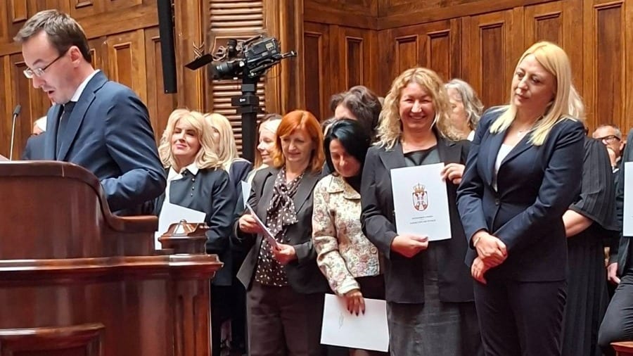У Корак са новом технологијом у образовању