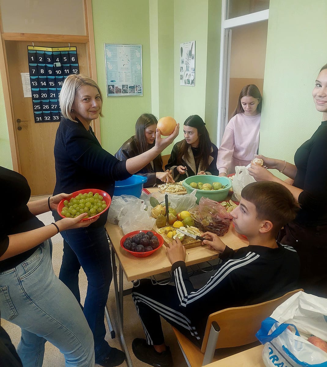 Сајам здраве хране у ЕГШ „Никола Тесла“