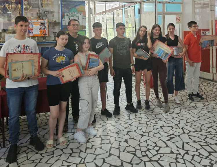 Svečana dodela Vukovih diploma, Diploma ,,Dositej Obradović“ i priznanja najboljim učenicima OŠ ,,Milan Rakić“