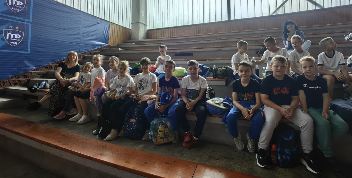 NAŠI MALI OLIMPIJCI ZABLISTALI U ŠAPCU!