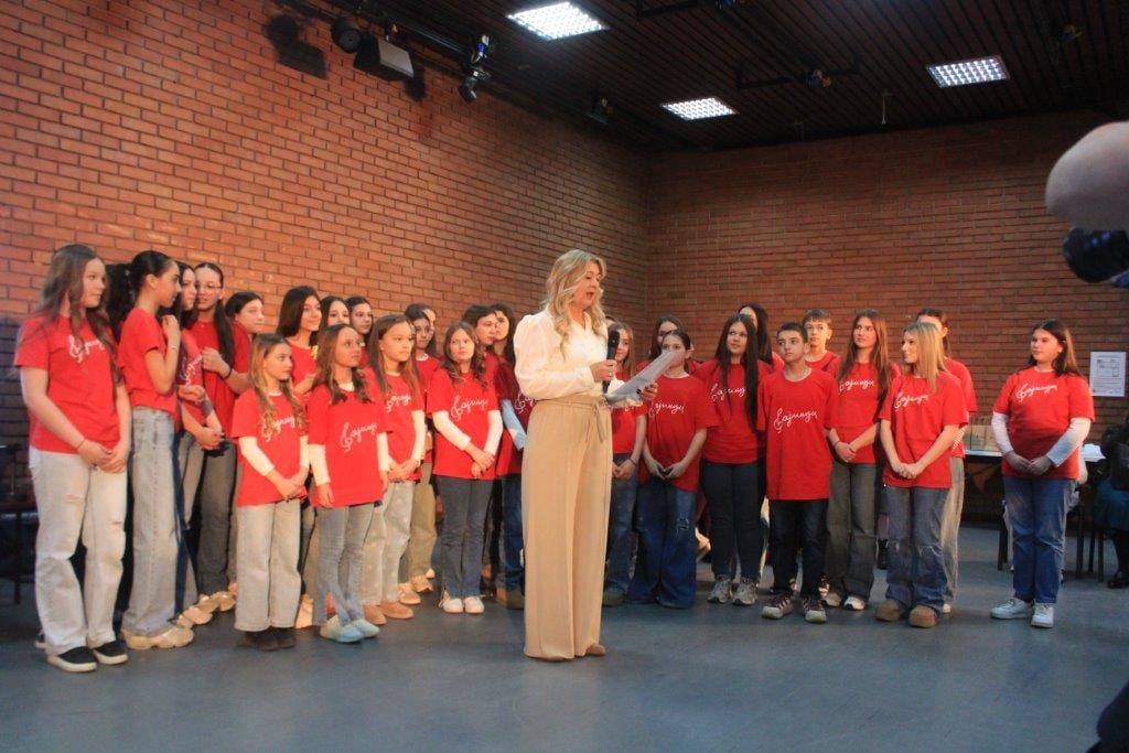Učešće učenika OŠ „Jajinci“ u programu „Mami s ljubavlju“