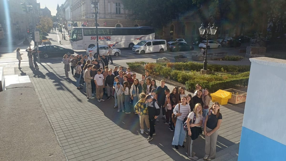 Таванкутска школа на Међународном фестивалу позоришта за децу